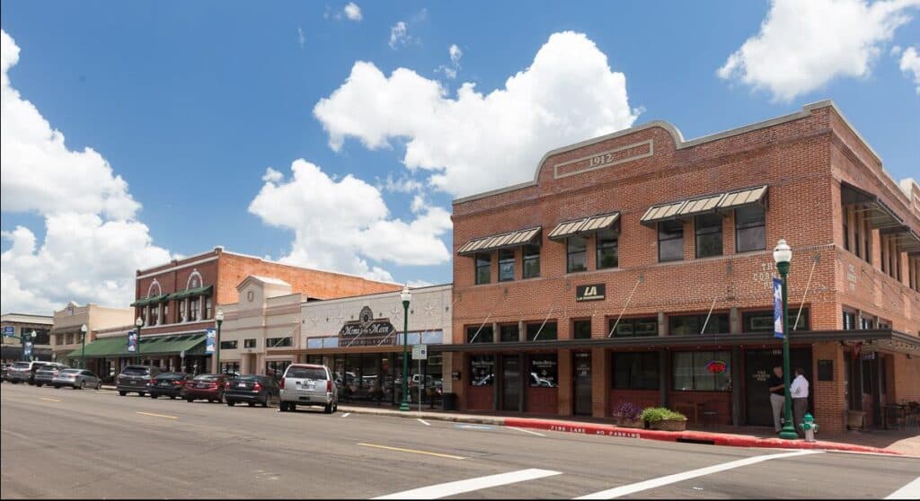 Roofer Conroe Conroe Downtown